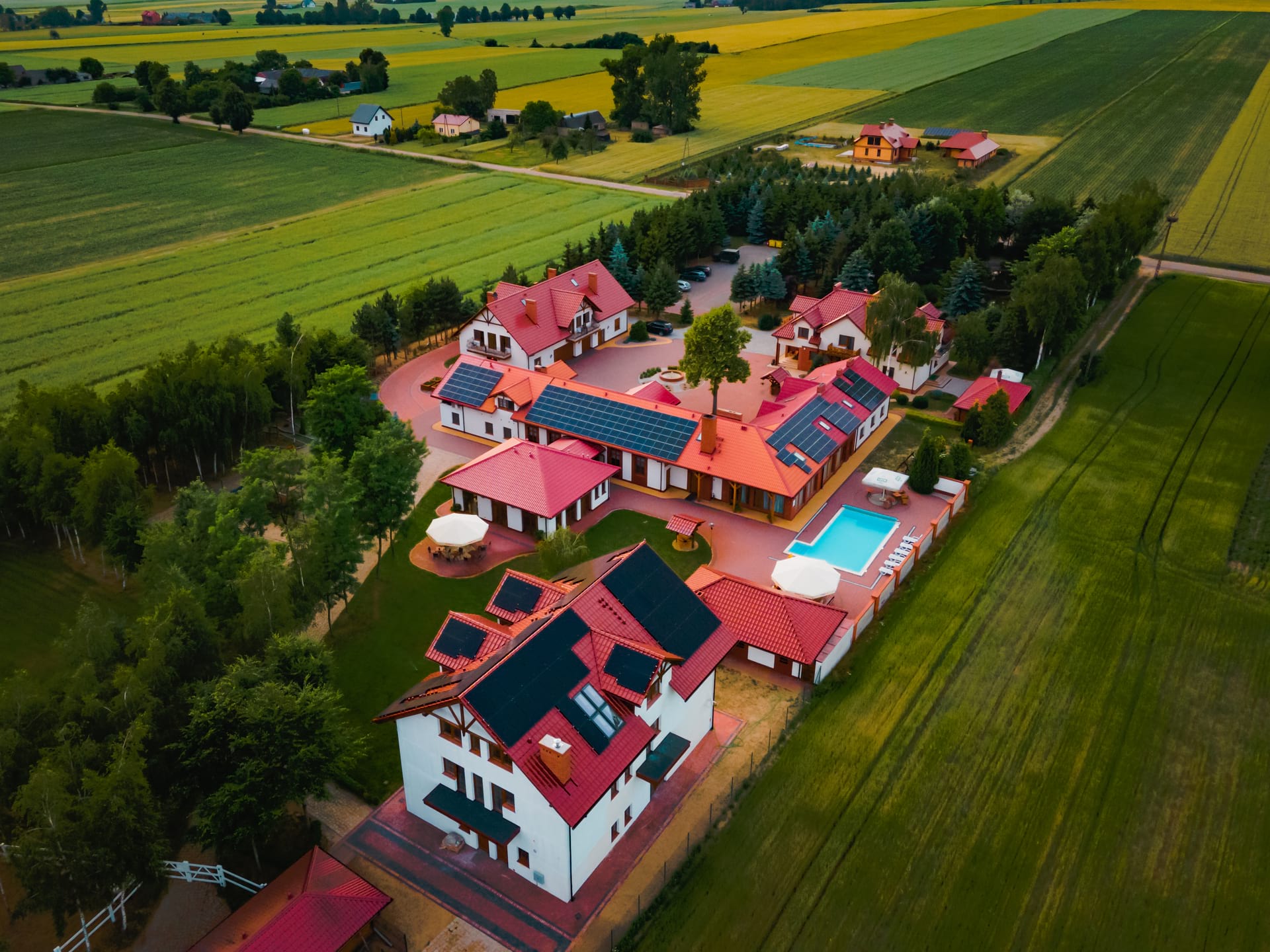 Hotel Powidz – premium houses and pool